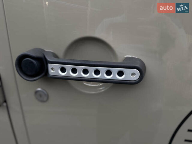 Бежевый Джип Вранглер, объемом двигателя 3.6 л и пробегом 4 тыс. км за 67500 $, фото 47 на Automoto.ua