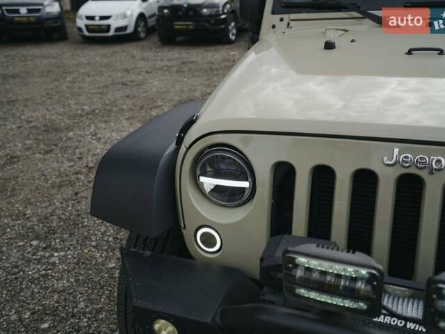 Бежевый Джип Вранглер, объемом двигателя 3.6 л и пробегом 65 тыс. км за 24700 $, фото 13 на Automoto.ua