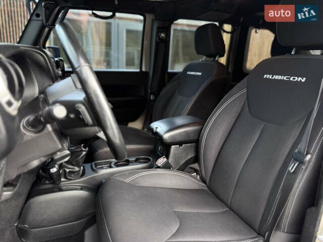 Бежевый Джип Вранглер, объемом двигателя 3.6 л и пробегом 4 тыс. км за 67500 $, фото 22 на Automoto.ua