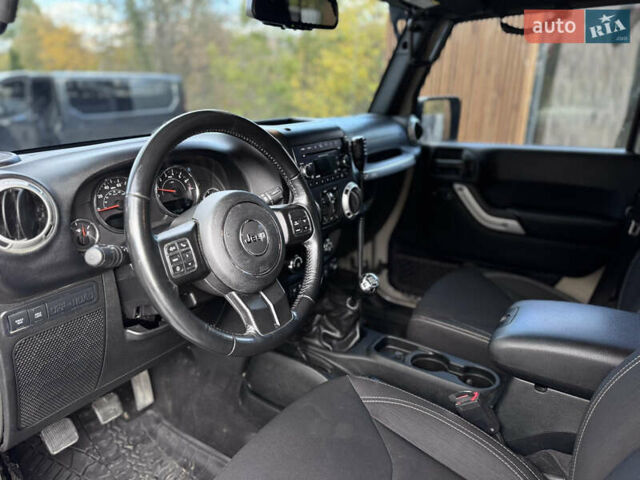 Бежевый Джип Вранглер, объемом двигателя 3.6 л и пробегом 4 тыс. км за 67500 $, фото 23 на Automoto.ua