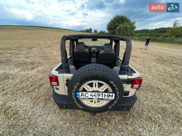 Бежевий Джип Wrangler, об'ємом двигуна 3.6 л та пробігом 104 тис. км за 16300 $, фото 7 на Automoto.ua