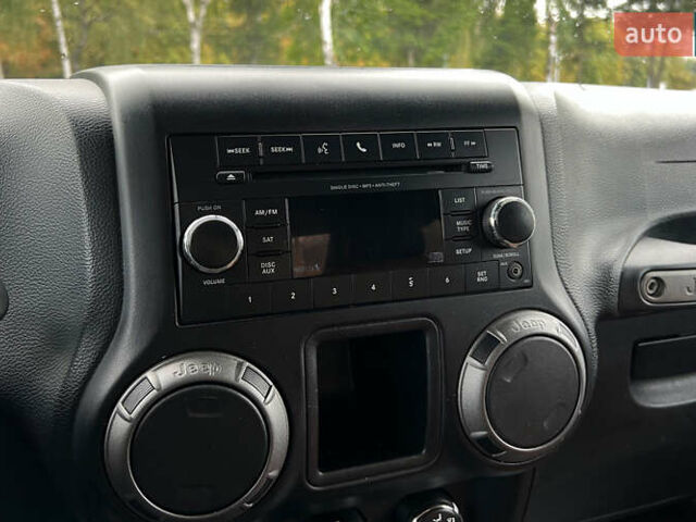 Бежевий Джип Wrangler, об'ємом двигуна 3.6 л та пробігом 105 тис. км за 19500 $, фото 12 на Automoto.ua