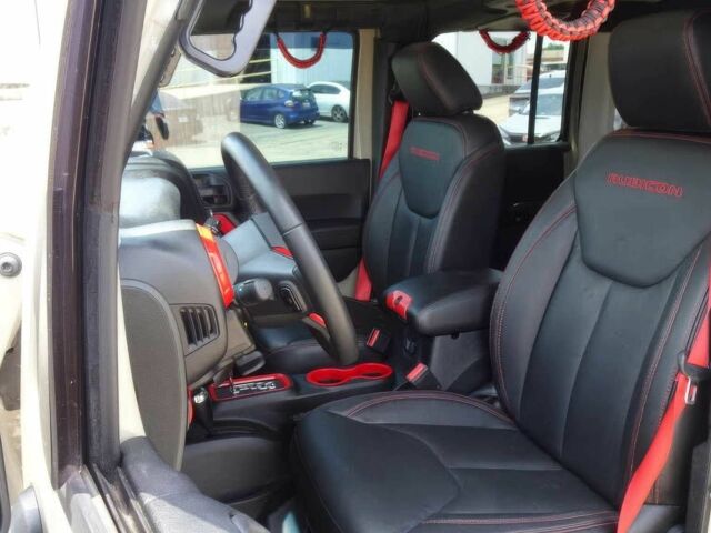 Бежевий Джип Wrangler, об'ємом двигуна 3.6 л та пробігом 33 тис. км за 14000 $, фото 7 на Automoto.ua