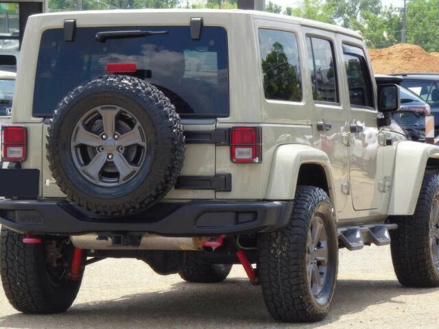 Бежевий Джип Wrangler, об'ємом двигуна 3.6 л та пробігом 33 тис. км за 14000 $, фото 3 на Automoto.ua