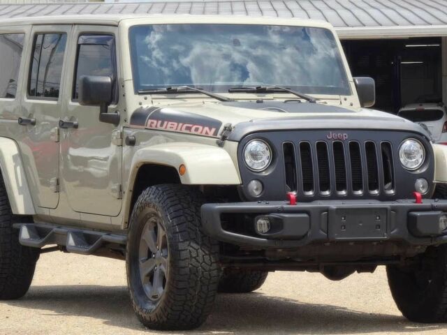 Бежевий Джип Wrangler, об'ємом двигуна 3.6 л та пробігом 33 тис. км за 14000 $, фото 2 на Automoto.ua