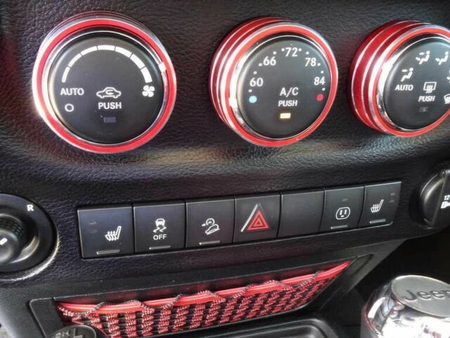 Бежевий Джип Wrangler, об'ємом двигуна 3.6 л та пробігом 33 тис. км за 14000 $, фото 9 на Automoto.ua