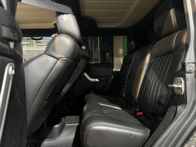 Чорний Джип Wrangler, об'ємом двигуна 2.78 л та пробігом 0 тис. км за 19000 $, фото 1 на Automoto.ua