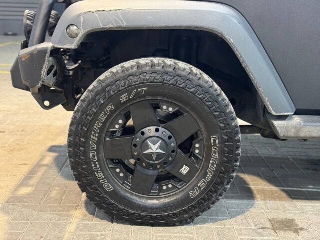 Чорний Джип Wrangler, об'ємом двигуна 2.78 л та пробігом 0 тис. км за 19000 $, фото 6 на Automoto.ua
