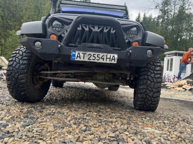 Чорний Джип Wrangler, об'ємом двигуна 3.8 л та пробігом 240 тис. км за 12500 $, фото 1 на Automoto.ua
