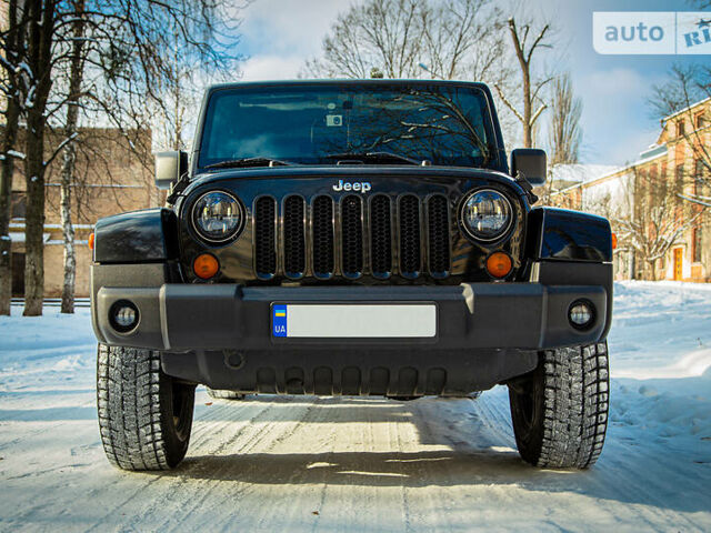 Чорний Джип Wrangler, об'ємом двигуна 3.8 л та пробігом 257 тис. км за 18900 $, фото 11 на Automoto.ua