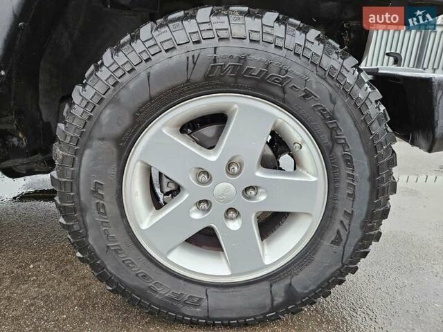 Чорний Джип Wrangler, об'ємом двигуна 3.6 л та пробігом 210 тис. км за 17800 $, фото 20 на Automoto.ua