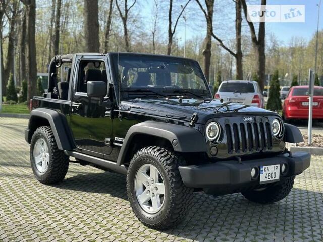 Чорний Джип Wrangler, об'ємом двигуна 3.6 л та пробігом 205 тис. км за 16700 $, фото 12 на Automoto.ua