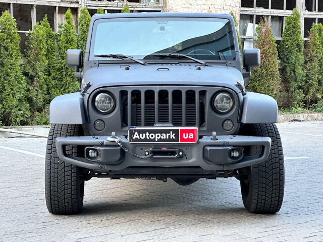 Чорний Джип Wrangler, об'ємом двигуна 2.8 л та пробігом 90 тис. км за 28990 $, фото 2 на Automoto.ua