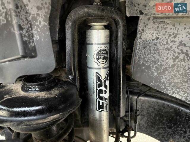 Чорний Джип Wrangler, об'ємом двигуна 3.6 л та пробігом 302 тис. км за 23490 $, фото 9 на Automoto.ua
