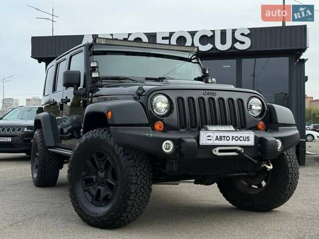 Чорний Джип Wrangler, об'ємом двигуна 3.6 л та пробігом 302 тис. км за 23490 $, фото 1 на Automoto.ua
