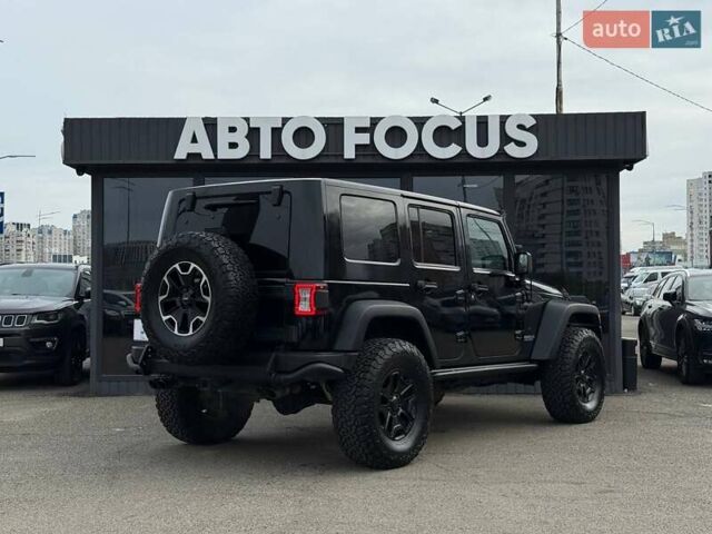 Чорний Джип Wrangler, об'ємом двигуна 3.6 л та пробігом 302 тис. км за 23490 $, фото 4 на Automoto.ua