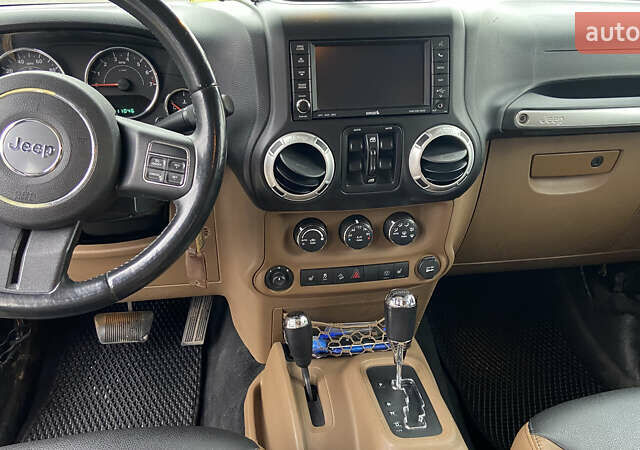 Черный Джип Вранглер, объемом двигателя 3.6 л и пробегом 178 тыс. км за 21000 $, фото 9 на Automoto.ua