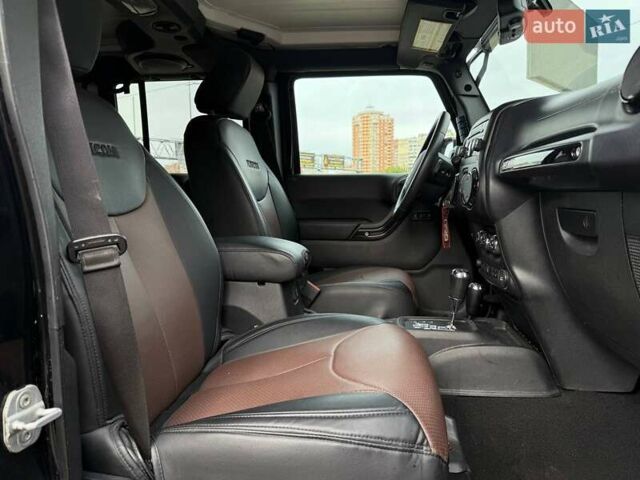 Чорний Джип Wrangler, об'ємом двигуна 3.6 л та пробігом 302 тис. км за 23490 $, фото 14 на Automoto.ua