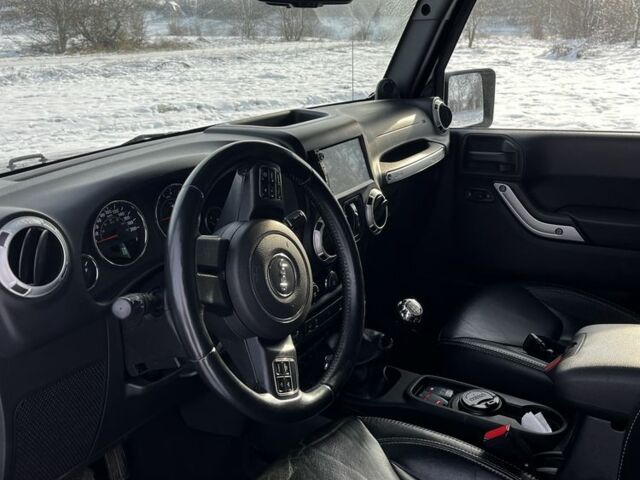 Чорний Джип Wrangler, об'ємом двигуна 3.6 л та пробігом 124 тис. км за 23800 $, фото 5 на Automoto.ua