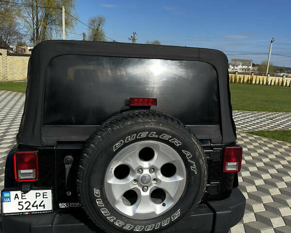Чорний Джип Wrangler, об'ємом двигуна 3.6 л та пробігом 128 тис. км за 21900 $, фото 10 на Automoto.ua