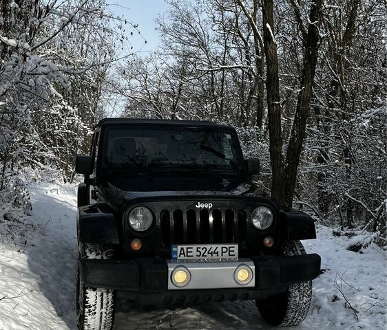 Чорний Джип Wrangler, об'ємом двигуна 3.6 л та пробігом 124 тис. км за 23800 $, фото 4 на Automoto.ua