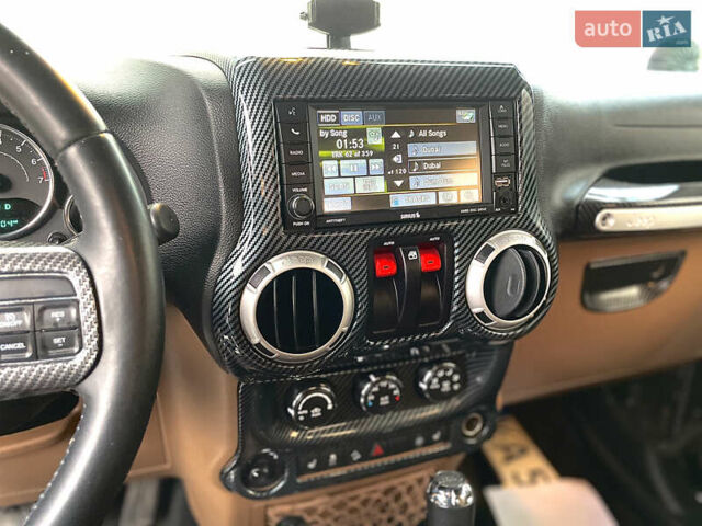 Черный Джип Вранглер, объемом двигателя 3.6 л и пробегом 168 тыс. км за 18900 $, фото 29 на Automoto.ua