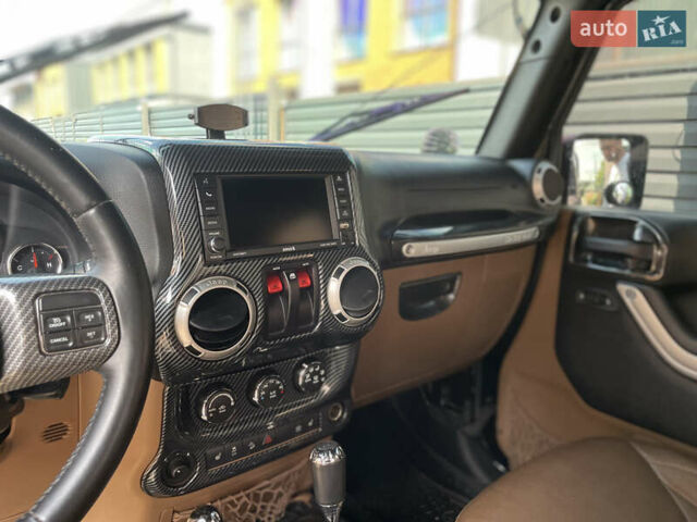 Черный Джип Вранглер, объемом двигателя 3.6 л и пробегом 168 тыс. км за 18900 $, фото 27 на Automoto.ua