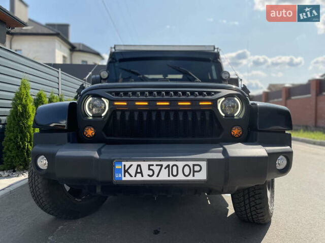 Черный Джип Вранглер, объемом двигателя 3.6 л и пробегом 168 тыс. км за 18900 $, фото 6 на Automoto.ua
