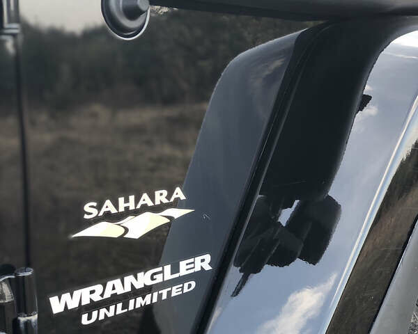 Черный Джип Вранглер, объемом двигателя 2.77 л и пробегом 175 тыс. км за 26900 $, фото 6 на Automoto.ua