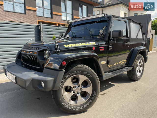 Черный Джип Вранглер, объемом двигателя 3.6 л и пробегом 168 тыс. км за 18900 $, фото 1 на Automoto.ua
