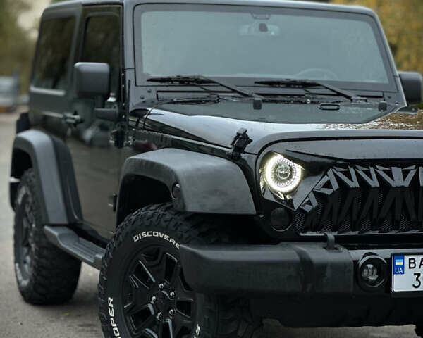 Джип Вранглер 2015 в Киеве на Automoto.ua Черный Джип Вранглер, объемом двигателя 3.6 л и пробегом 46 тыс. км за 21900 $, фото 9 на Automoto.ua