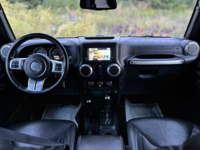 Чорний Джип Wrangler, об'ємом двигуна 3.6 л та пробігом 76 тис. км за 14500 $, фото 7 на Automoto.ua