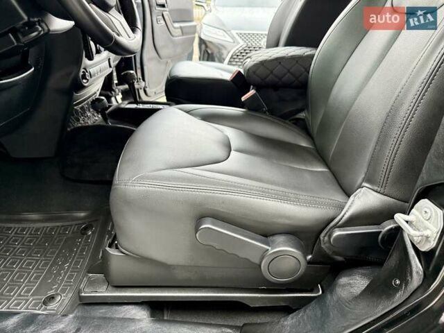 Черный Джип Вранглер, объемом двигателя 3.6 л и пробегом 152 тыс. км за 21900 $, фото 30 на Automoto.ua