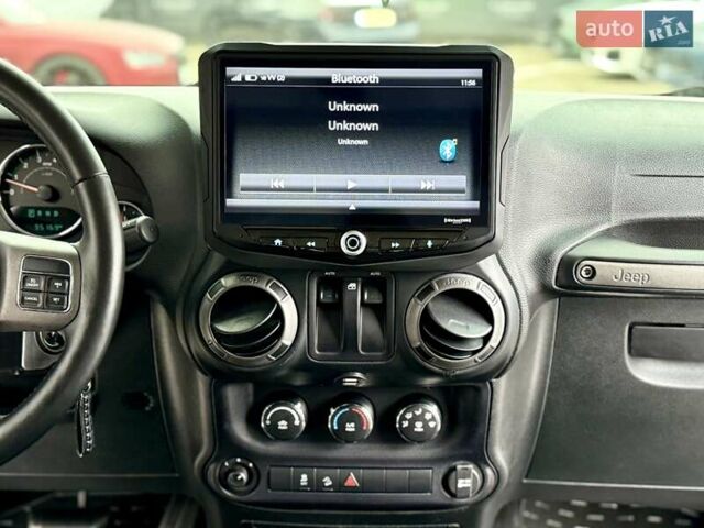 Черный Джип Вранглер, объемом двигателя 3.6 л и пробегом 152 тыс. км за 21900 $, фото 37 на Automoto.ua