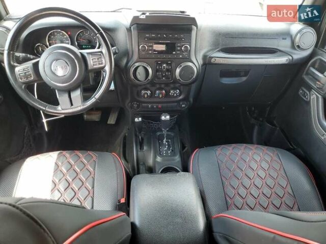 Чорний Джип Wrangler, об'ємом двигуна 3.6 л та пробігом 102 тис. км за 6700 $, фото 7 на Automoto.ua