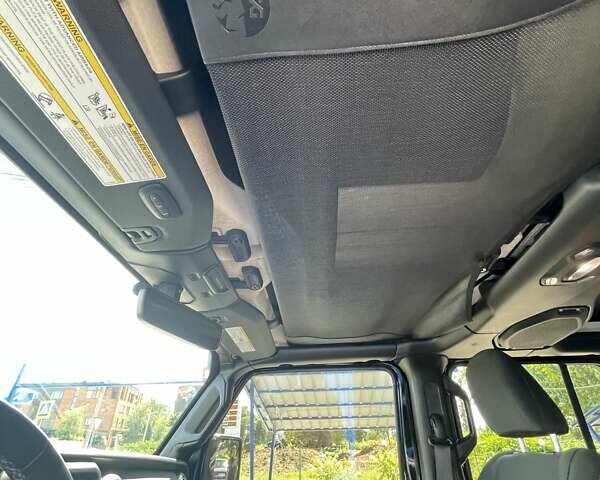 Чорний Джип Wrangler, об'ємом двигуна 2 л та пробігом 45 тис. км за 47000 $, фото 13 на Automoto.ua