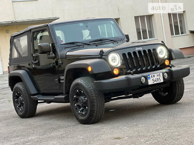 Чорний Джип Wrangler, об'ємом двигуна 3.61 л та пробігом 68 тис. км за 22950 $, фото 2 на Automoto.ua