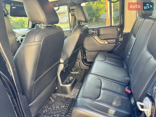 Черный Джип Вранглер, объемом двигателя 3.6 л и пробегом 120 тыс. км за 33900 $, фото 20 на Automoto.ua