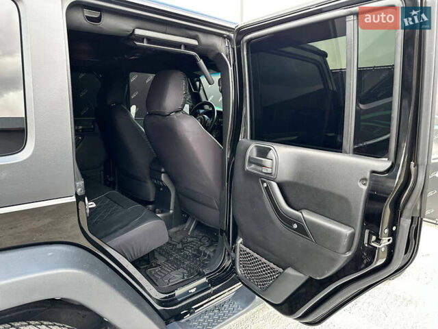Черный Джип Вранглер, объемом двигателя 3.6 л и пробегом 54 тыс. км за 35500 $, фото 32 на Automoto.ua