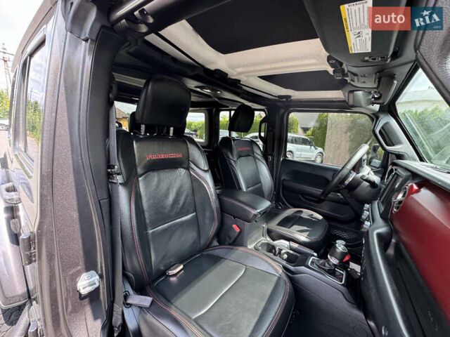 Джип Вранглер 2018 в Стрые на Automoto.ua Черный Джип Вранглер, объемом двигателя 3.6 л и пробегом 96 тыс. км за 37000 $, фото 38 на Automoto.ua