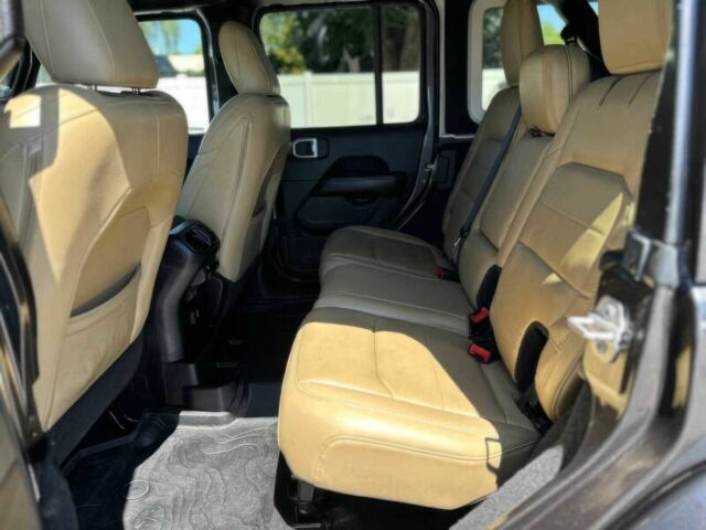 Чорний Джип Wrangler, об'ємом двигуна 3.6 л та пробігом 44 тис. км за 14500 $, фото 8 на Automoto.ua