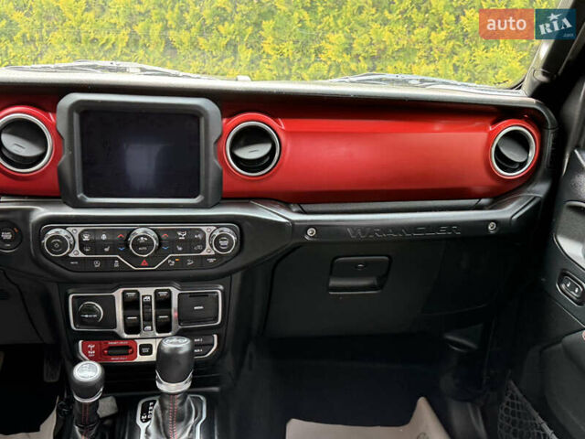 Джип Вранглер 2018 в Стрые на Automoto.ua Черный Джип Вранглер, объемом двигателя 3.6 л и пробегом 96 тыс. км за 37000 $, фото 49 на Automoto.ua