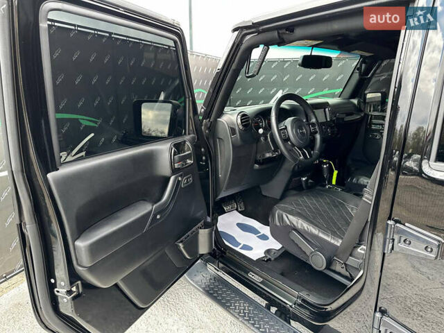 Черный Джип Вранглер, объемом двигателя 3.6 л и пробегом 54 тыс. км за 35500 $, фото 43 на Automoto.ua