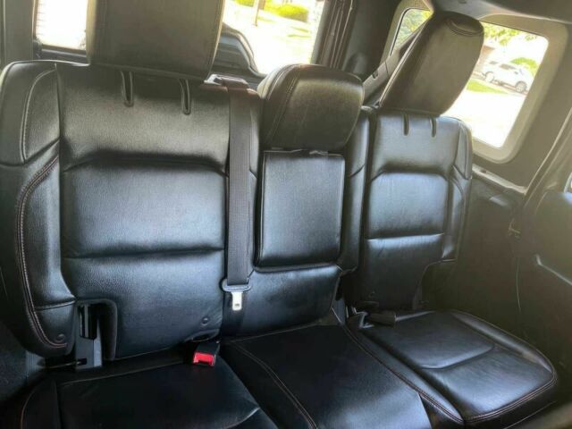 Черный Джип Вранглер, объемом двигателя 2 л и пробегом 49 тыс. км за 16500 $, фото 9 на Automoto.ua