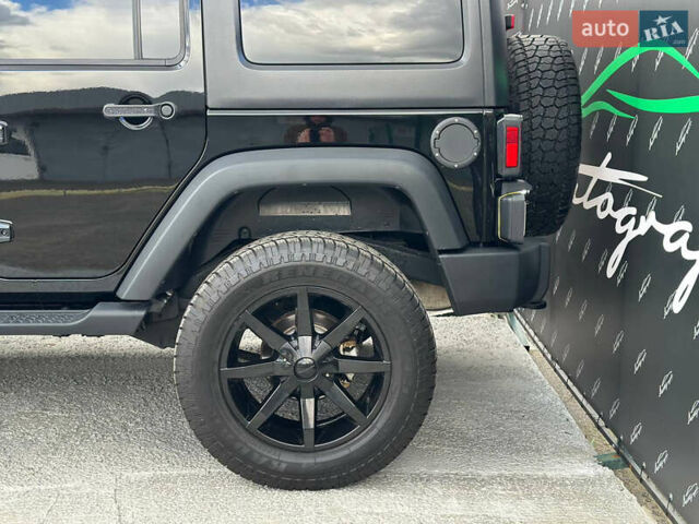 Черный Джип Вранглер, объемом двигателя 3.6 л и пробегом 54 тыс. км за 35500 $, фото 7 на Automoto.ua