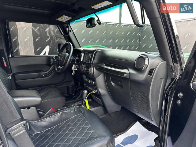 Черный Джип Вранглер, объемом двигателя 3.6 л и пробегом 54 тыс. км за 35500 $, фото 33 на Automoto.ua