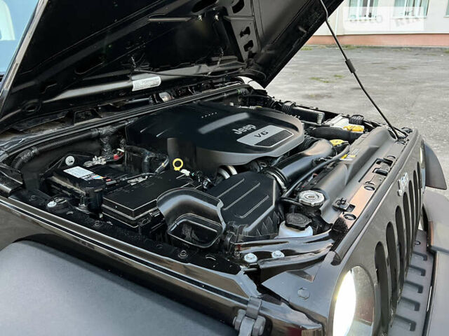 Чорний Джип Wrangler, об'ємом двигуна 3.6 л та пробігом 68 тис. км за 21950 $, фото 52 на Automoto.ua