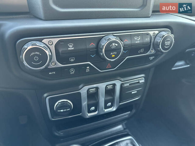 Джип Вранглер 2019 в Одессе на Automoto.ua Черный Джип Вранглер, объемом двигателя 3.6 л и пробегом 84 тыс. км за 29000 $, фото 15 на Automoto.ua