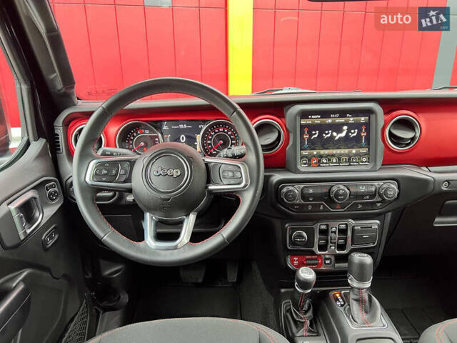 Черный Джип Вранглер, объемом двигателя 2 л и пробегом 44 тыс. км за 42000 $, фото 4 на Automoto.ua
