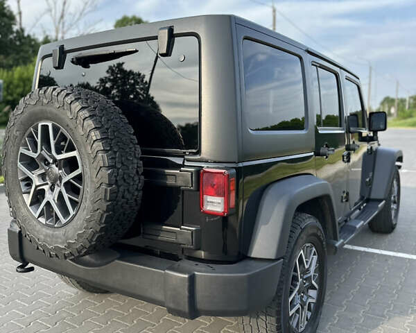 Черный Джип Вранглер, объемом двигателя 3.6 л и пробегом 72 тыс. км за 27000 $, фото 5 на Automoto.ua